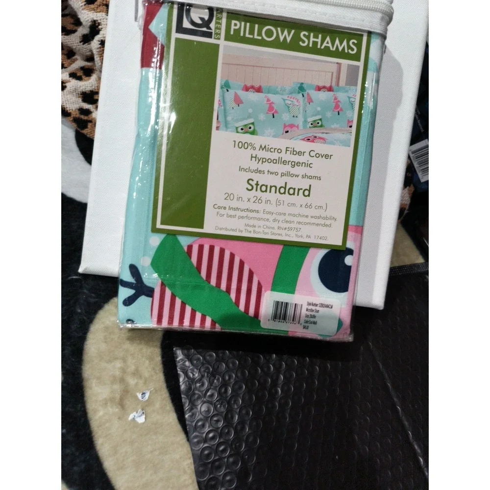 Living Quarters 2 Pillow Shams Cool Multi Standard NIP 20x26